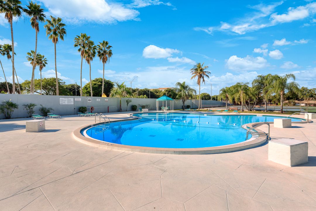 4251 Island Cir #3, Fort Myers, FL 33919