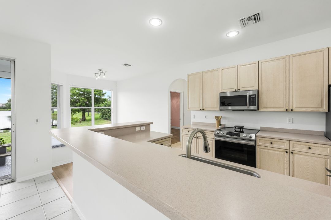 8969 Cypress Preserve Pl, Fort Myers, FL 33912