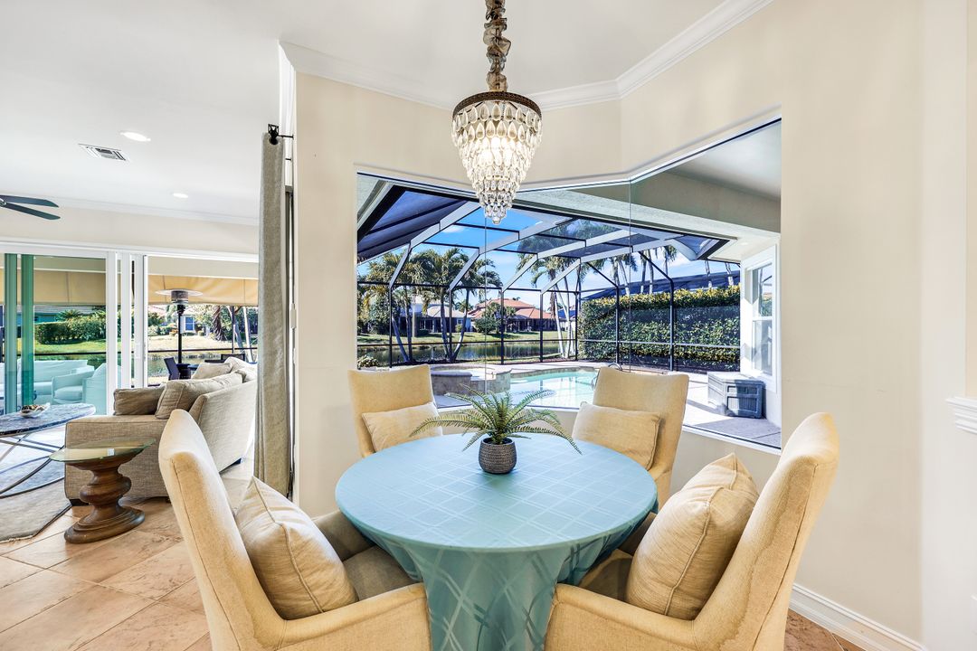 4963 Rustic Oaks Cir, Naples, FL 34105