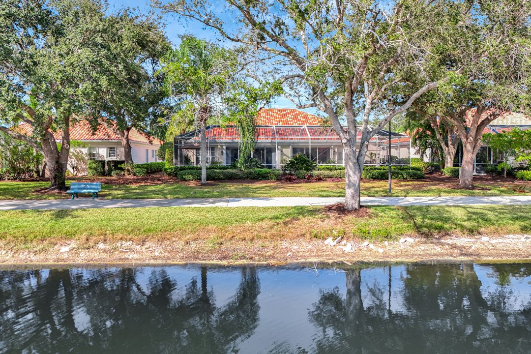 3394 Cerrito Ct, Naples, FL 34109