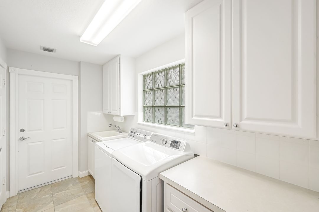 28245 Islet Trail, Bonita Springs, FL 34135