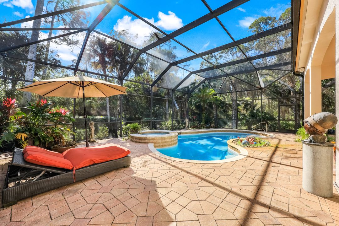 18051 Lagos Way, Naples, FL 34110