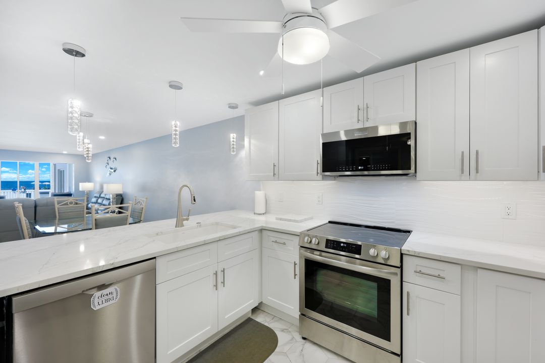 26000 Hickory Blvd #105, Bonita Springs, FL 34134