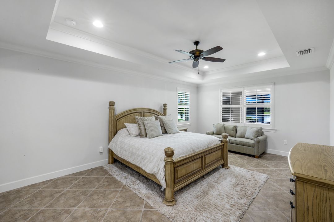 9180 Ores Cir, Naples, FL 34120