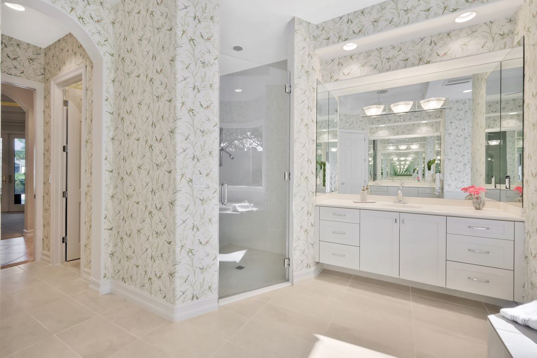 1516 Gormican Ln, Naples, FL 34110