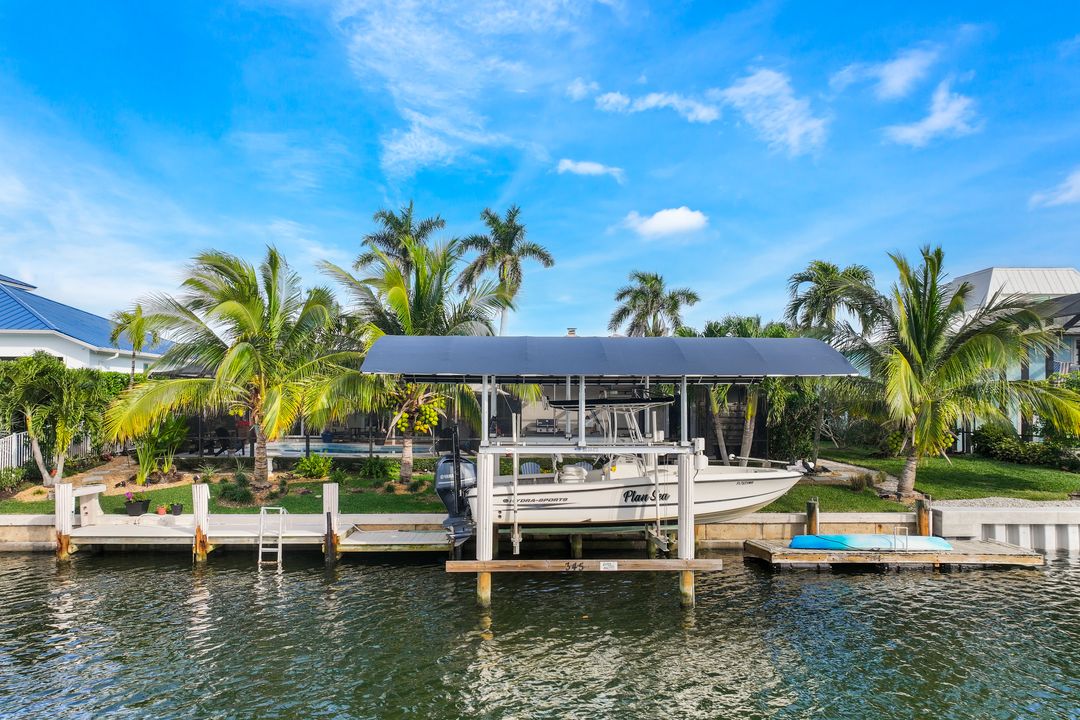 345 Henderson Ct, Marco Island, FL 34145