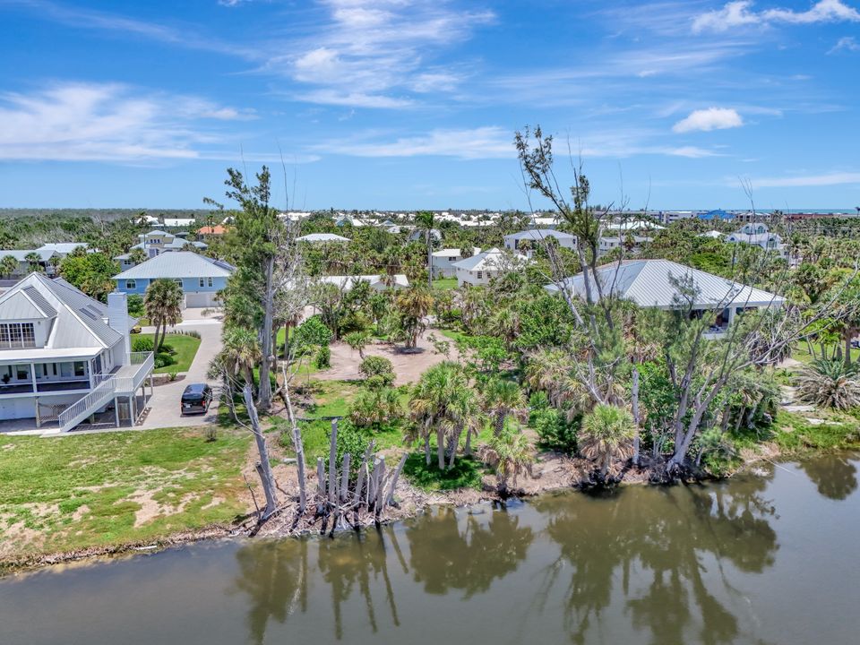 231 Palm Lake Dr, Sanibel, FL 33957