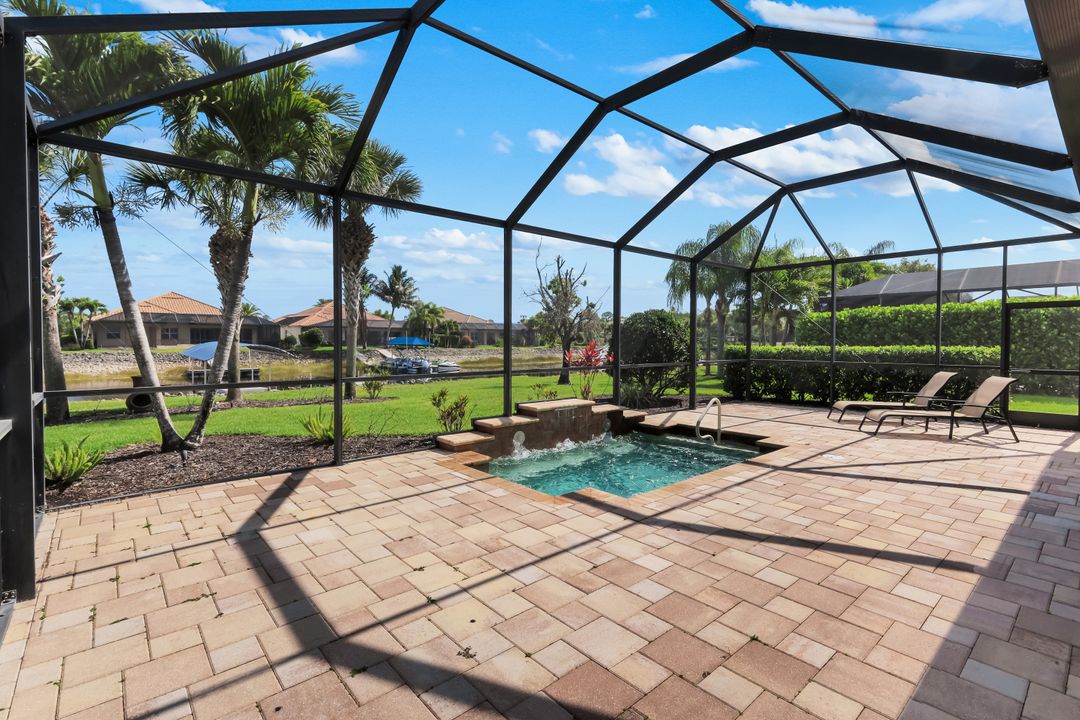 9179 Flint Ct, Naples, FL 34120