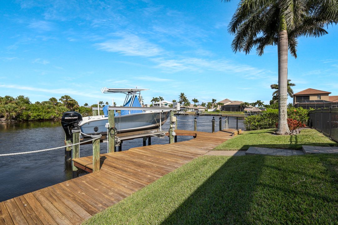 4223 NW 13th St, Cape Coral, FL 33993