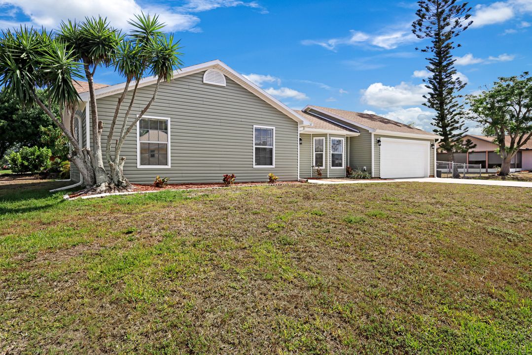 8440 Pennsylvania Blvd, Fort Myers, FL 33967