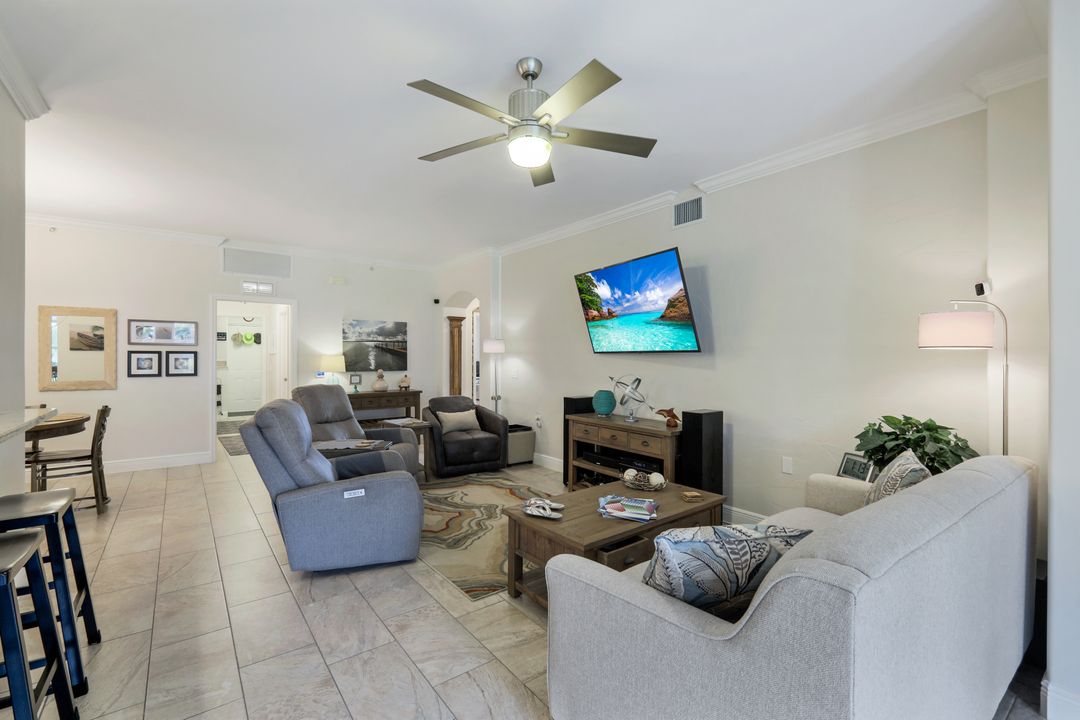 1118 Sweetwater Ln #1301, Naples, FL 34110