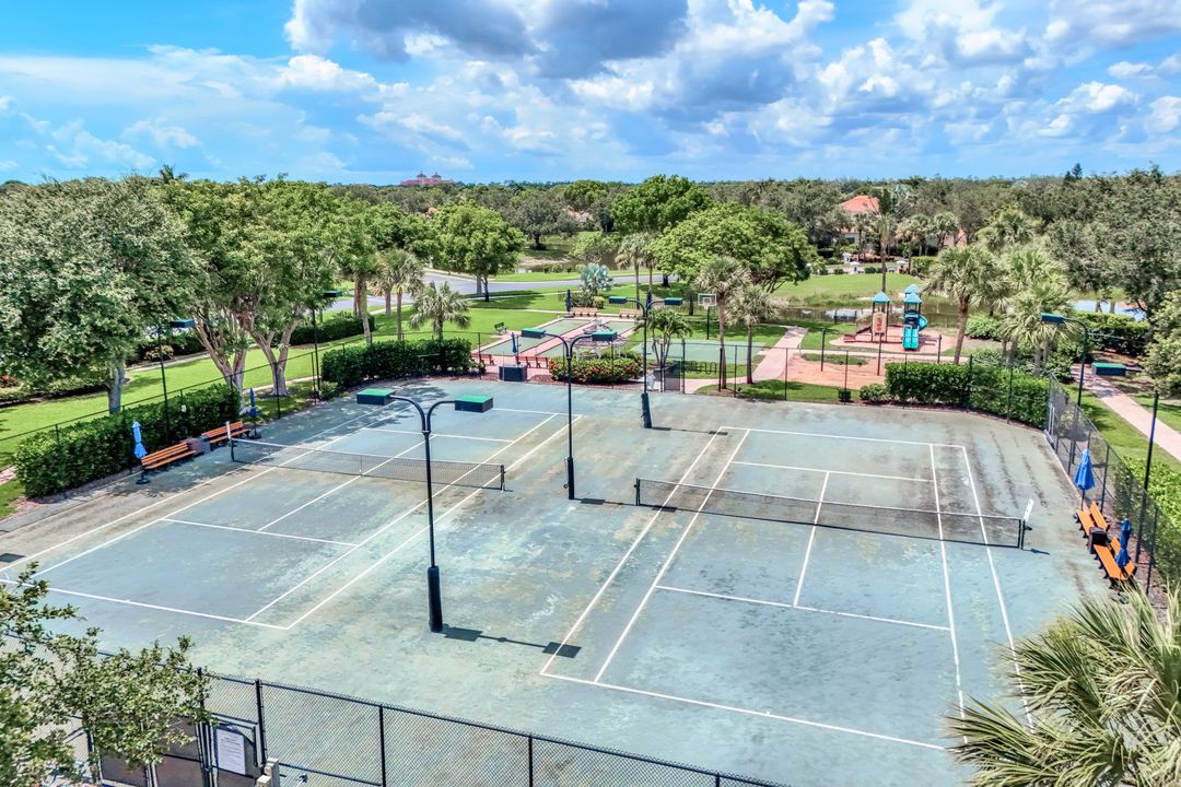 3082 Windsong Ct #303, Naples, FL 34109