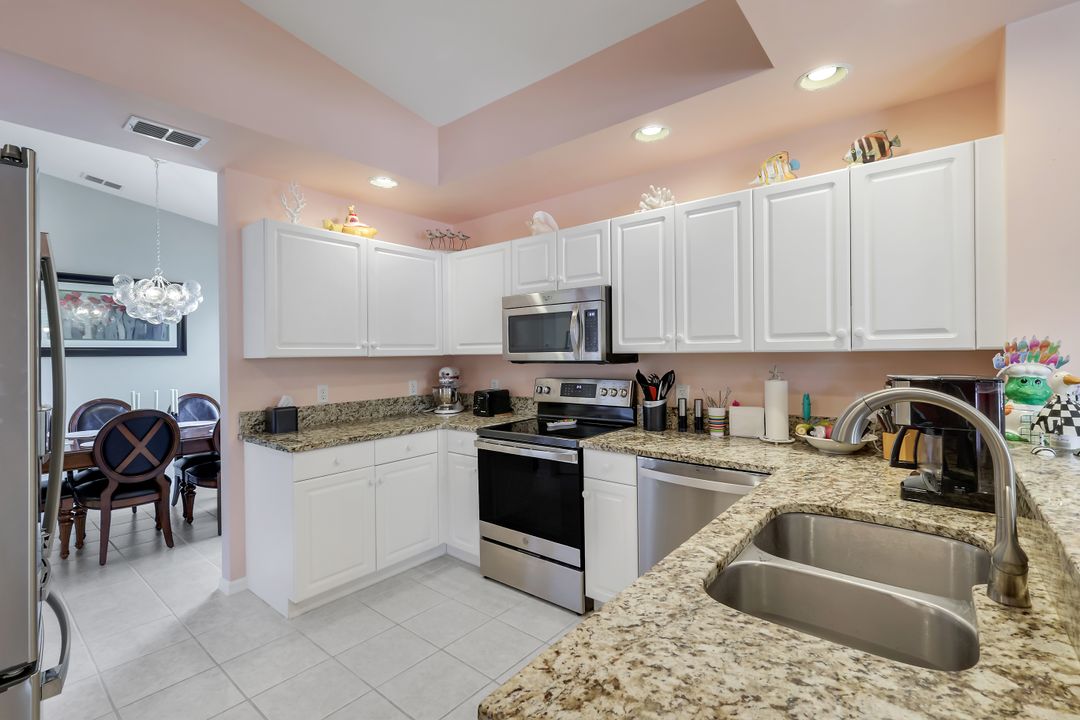 3365 Grand Cypress Dr #201, Naples, FL 34119