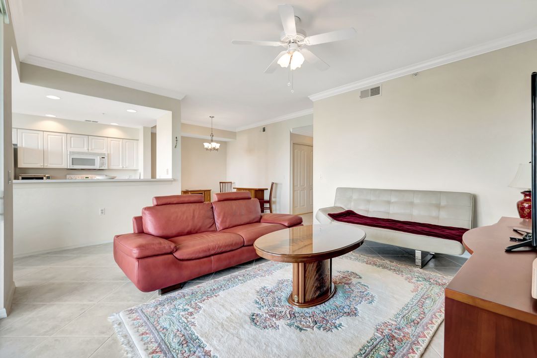 16595 Lake Cir Dr #233, Fort Myers, FL 33908