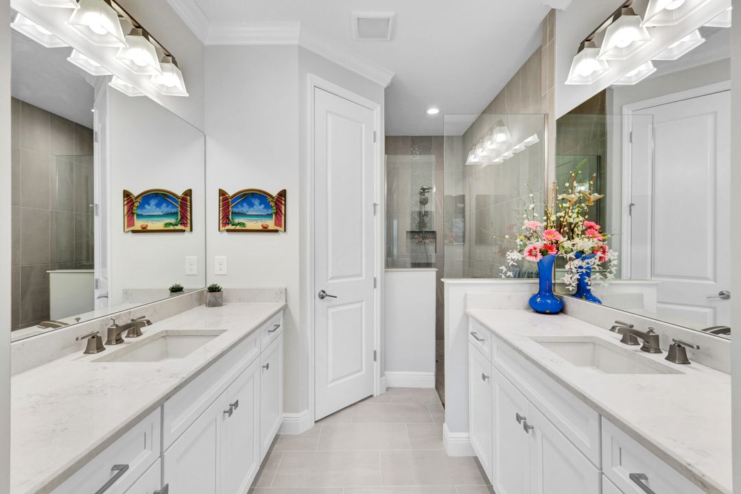 2319 Marquesa Cir, Naples, FL 34112
