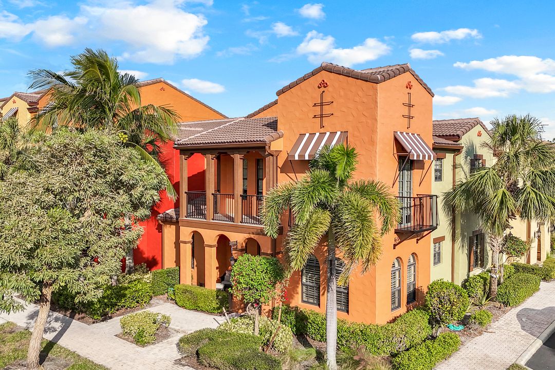 8985 Cambria Cir #2103, Naples, FL 34113