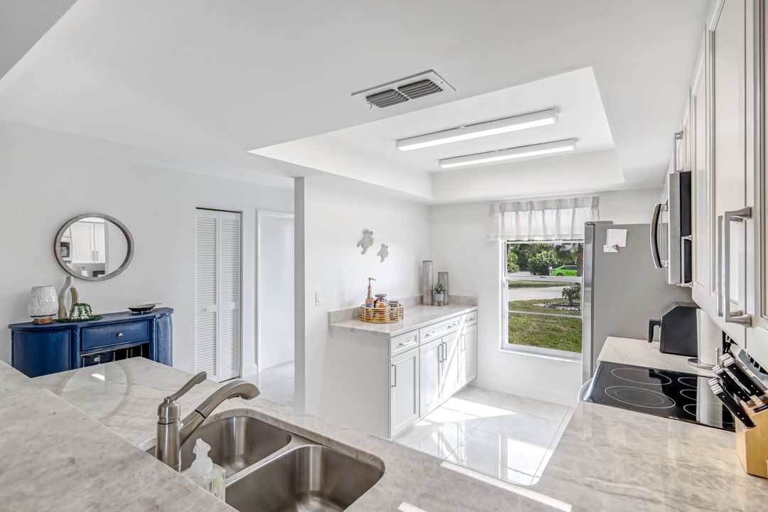 4170 Mariner Ln, Bonita Springs, FL 34134