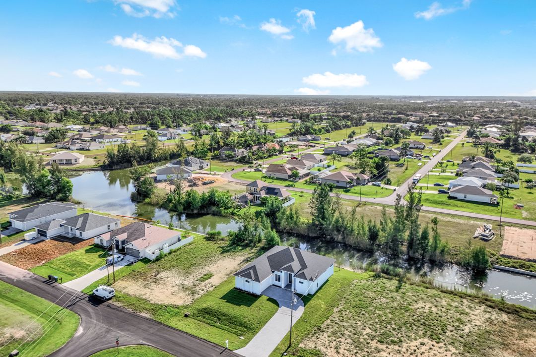 3445 NE 21st Ave, Cape Coral, FL 33909