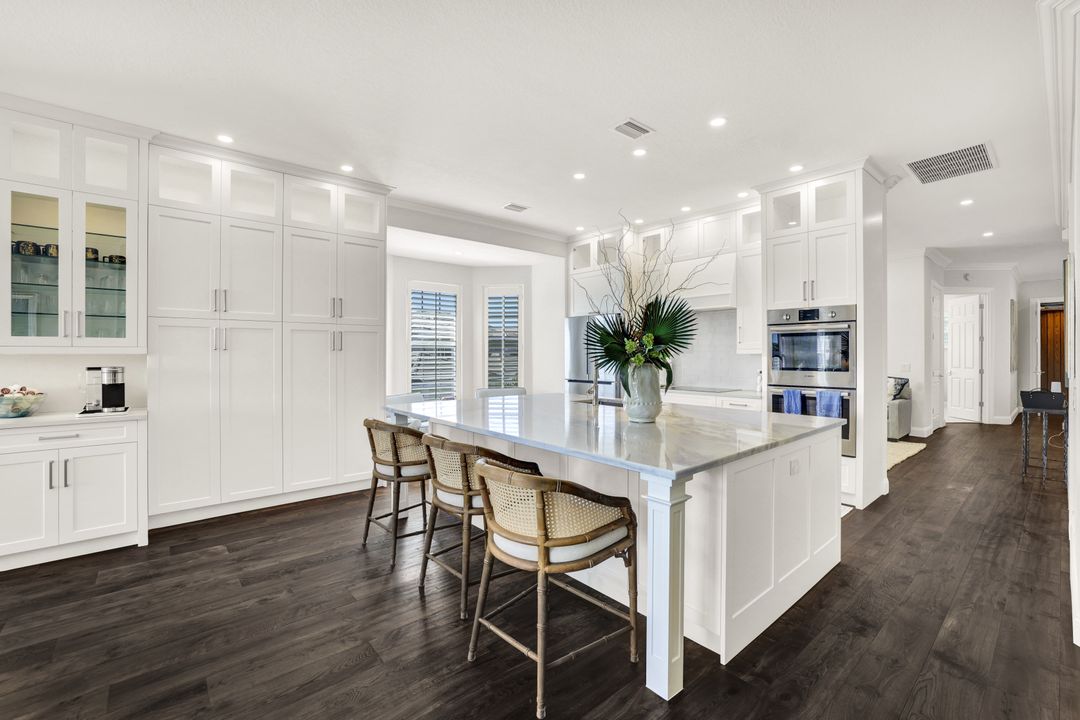 1876 Seville Blvd #1522, Naples, FL 34109