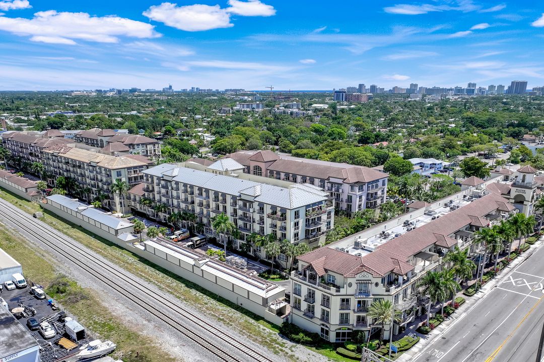 2631 NE 14th Ave #200, Wilton Manors, FL 33334