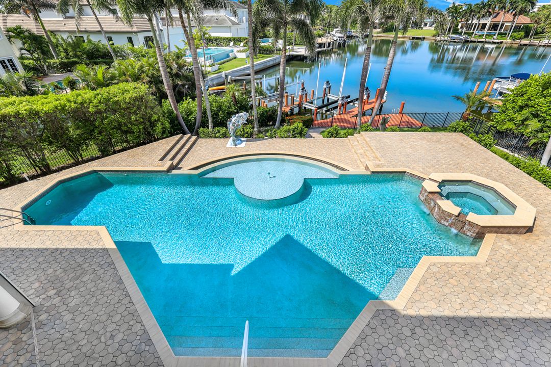 384 Mooring Line Dr, Naples, FL 34102