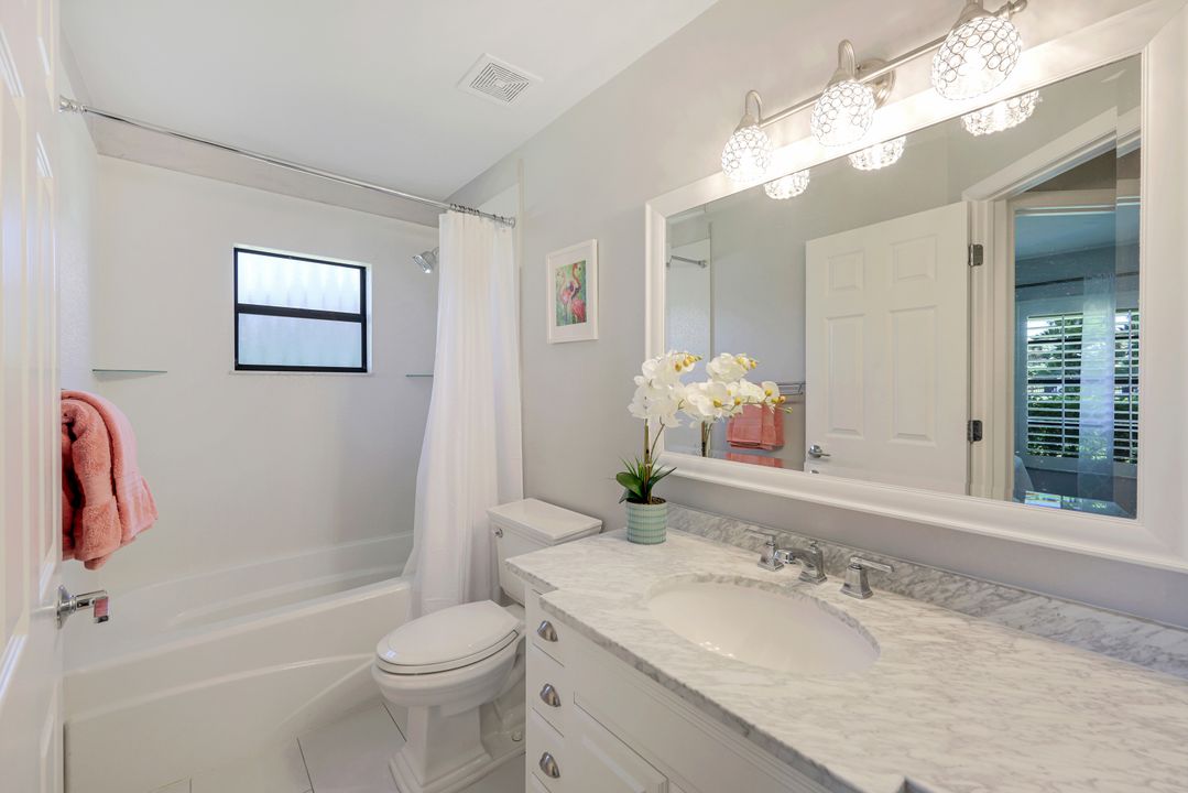 430 Cypress Way E, Naples, FL 34110