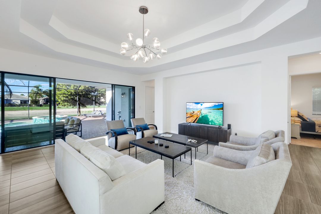 4549 Azalea Dr, Naples, FL 34119