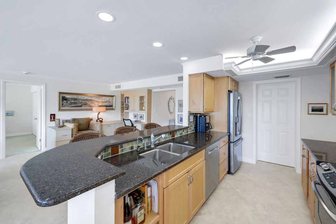 3430 Gulf Shore Blvd N #2 - I, Naples, FL 34103