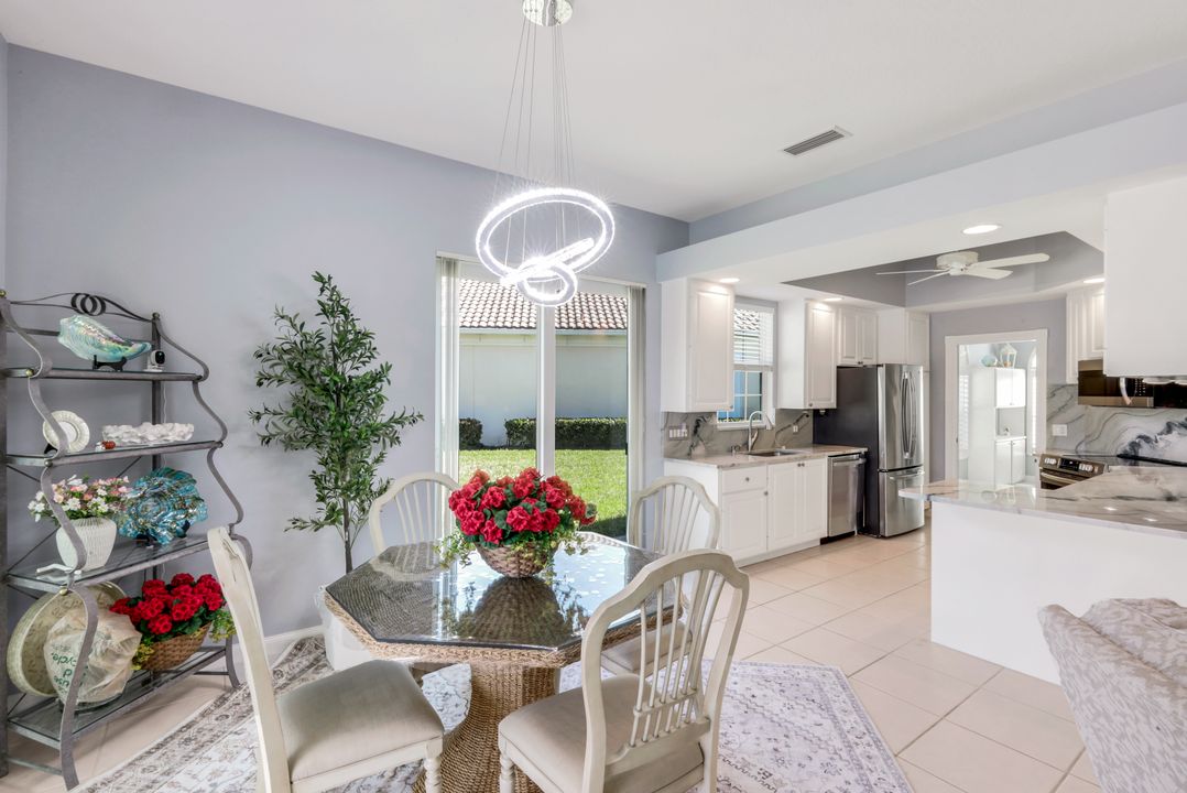 5343 Hawkesbury Way, Naples, FL 34119