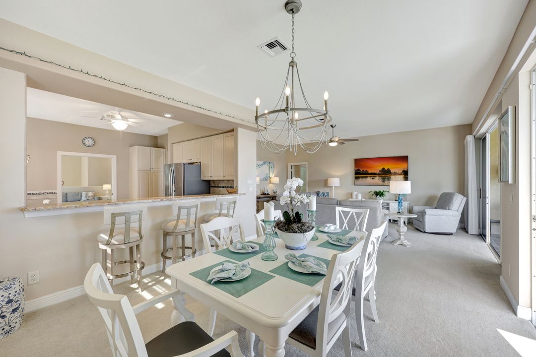 689 Vintage Reserve Cir #15D, Naples, FL 34119