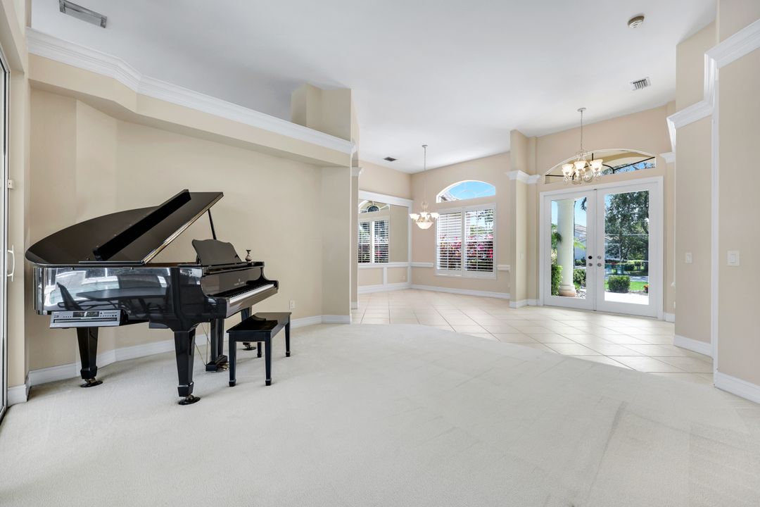 3899 Midshore Dr, Naples, FL 34109