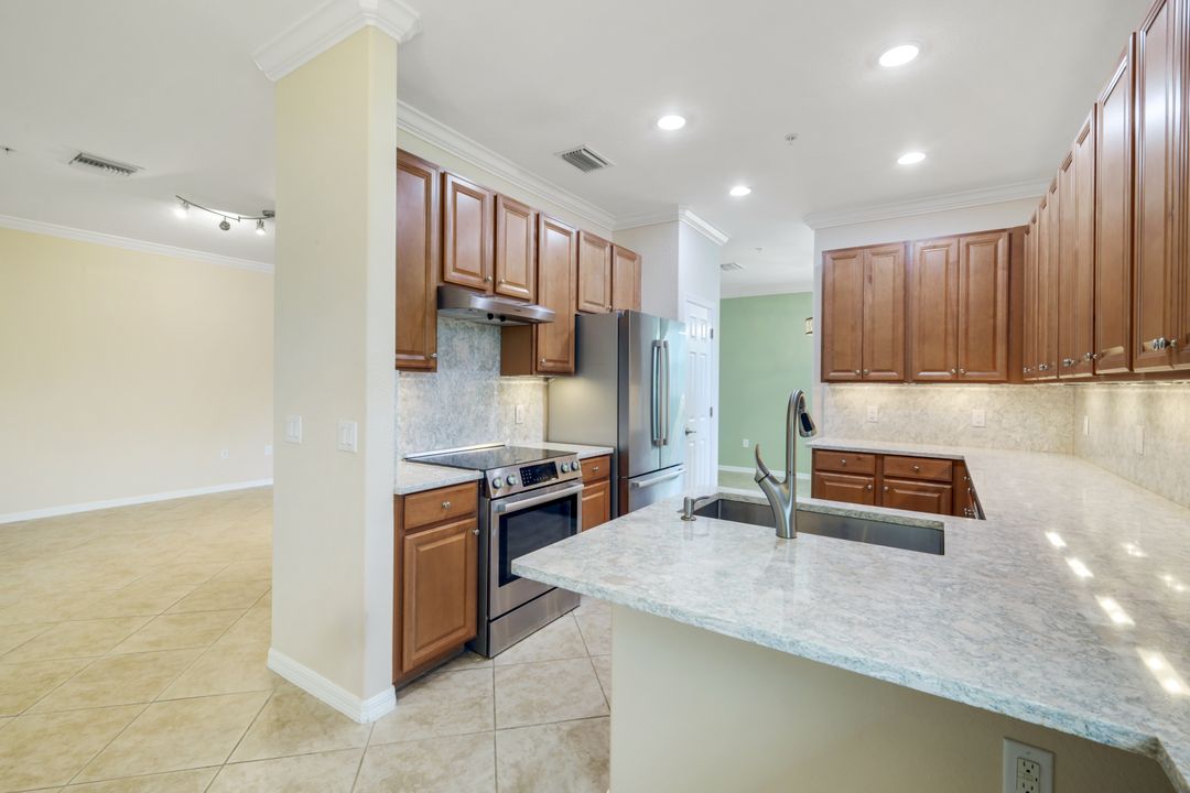 10240 Cobble Notch Loop #201, Bonita Springs, FL 34135