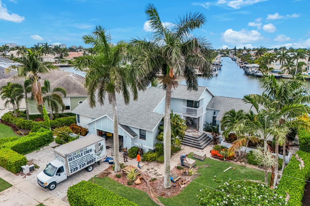 701 Rockport Ct, Marco Island, FL 34145
