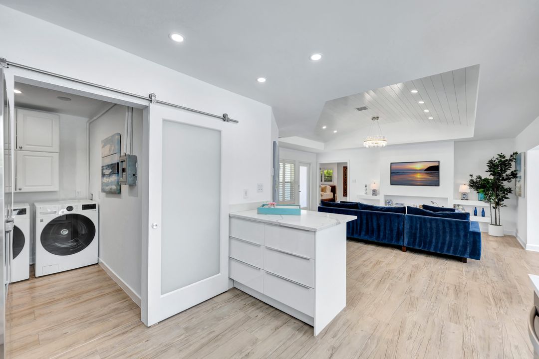 1118 Pompei Ln, Naples, FL 34103