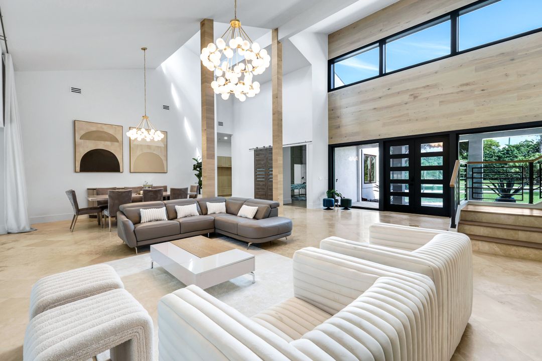 13087 Pond Apple Dr E, Naples, FL 34119