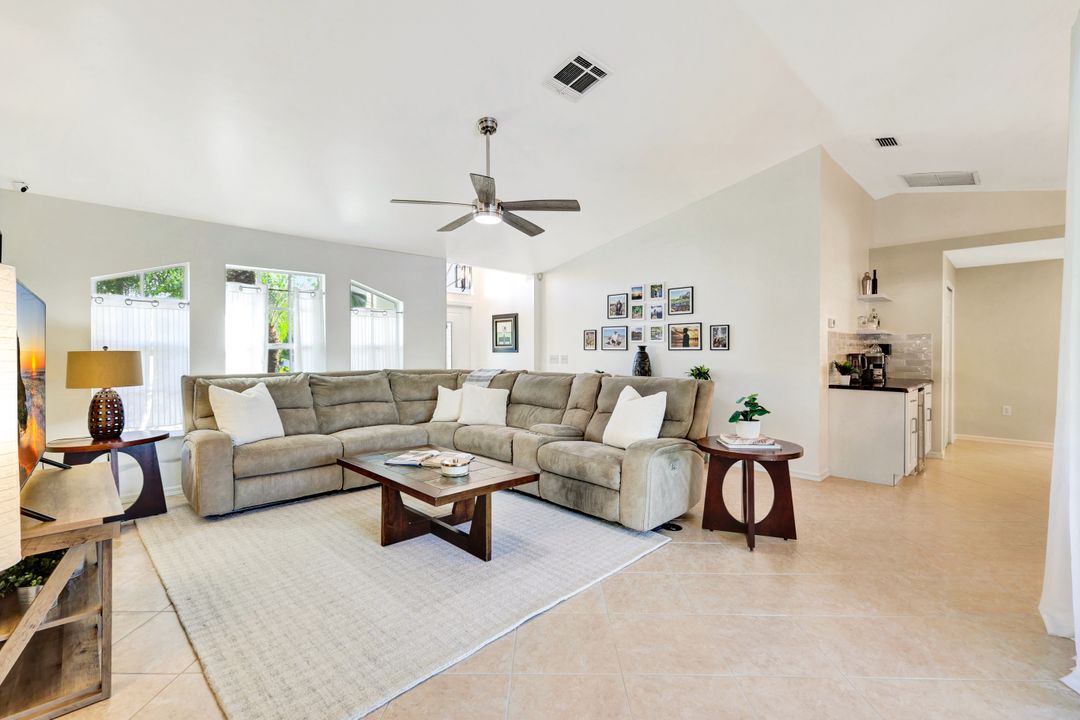 11631 Red Hibiscus Dr, Bonita Springs, FL 34135