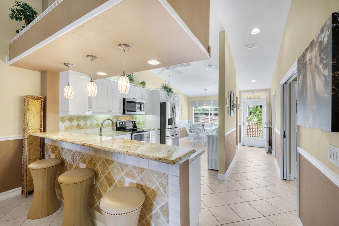 2375 Bayou Ln #4, Naples, FL 34112