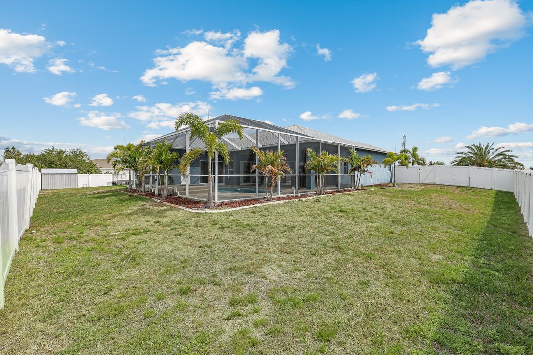 1728 NW 7th Ave, Cape Coral, FL 33993