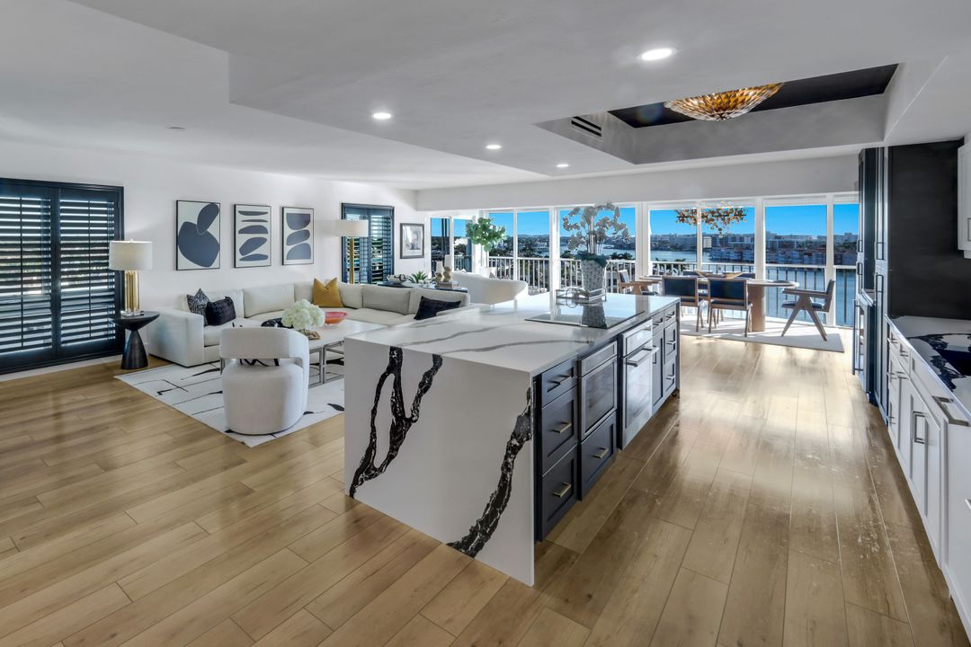 250 Park Shore Dr #801, Naples, FL 34103