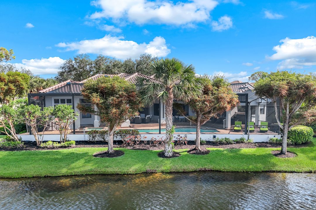 3570 Creekview Dr, Bonita Springs, FL 34134