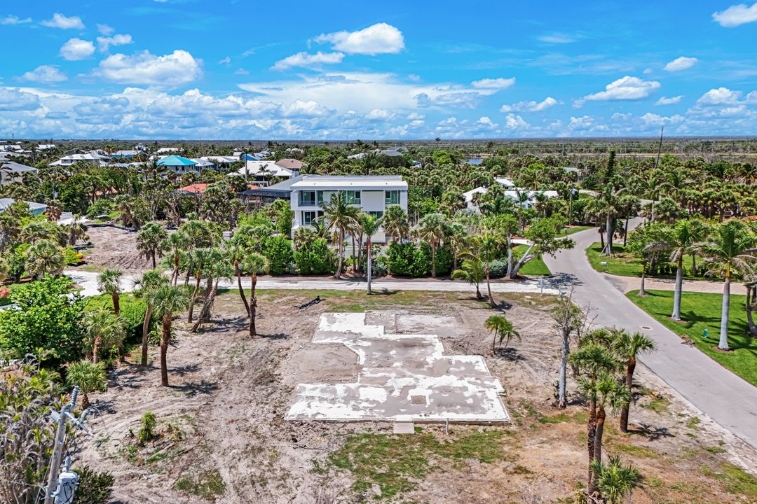 4733 Rue Belle Mer, Sanibel, FL 33957