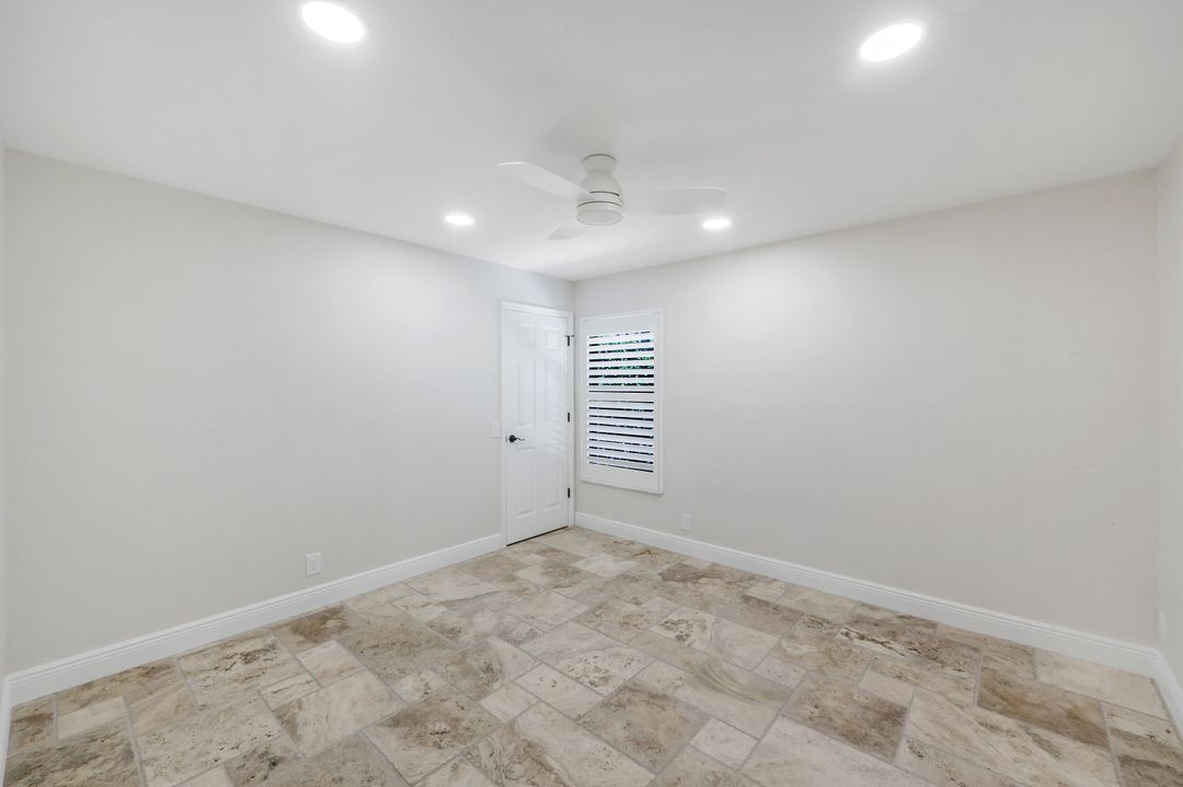 235 Silverado Dr, Naples, FL 34119