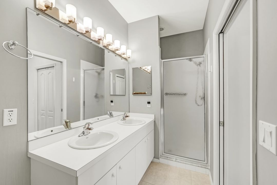 2720 Cypress Trace Cir #2935, Naples, FL 34119