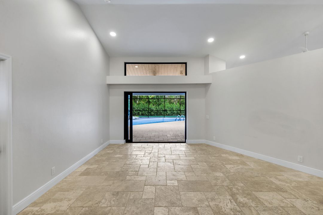 235 Silverado Dr, Naples, FL 34119