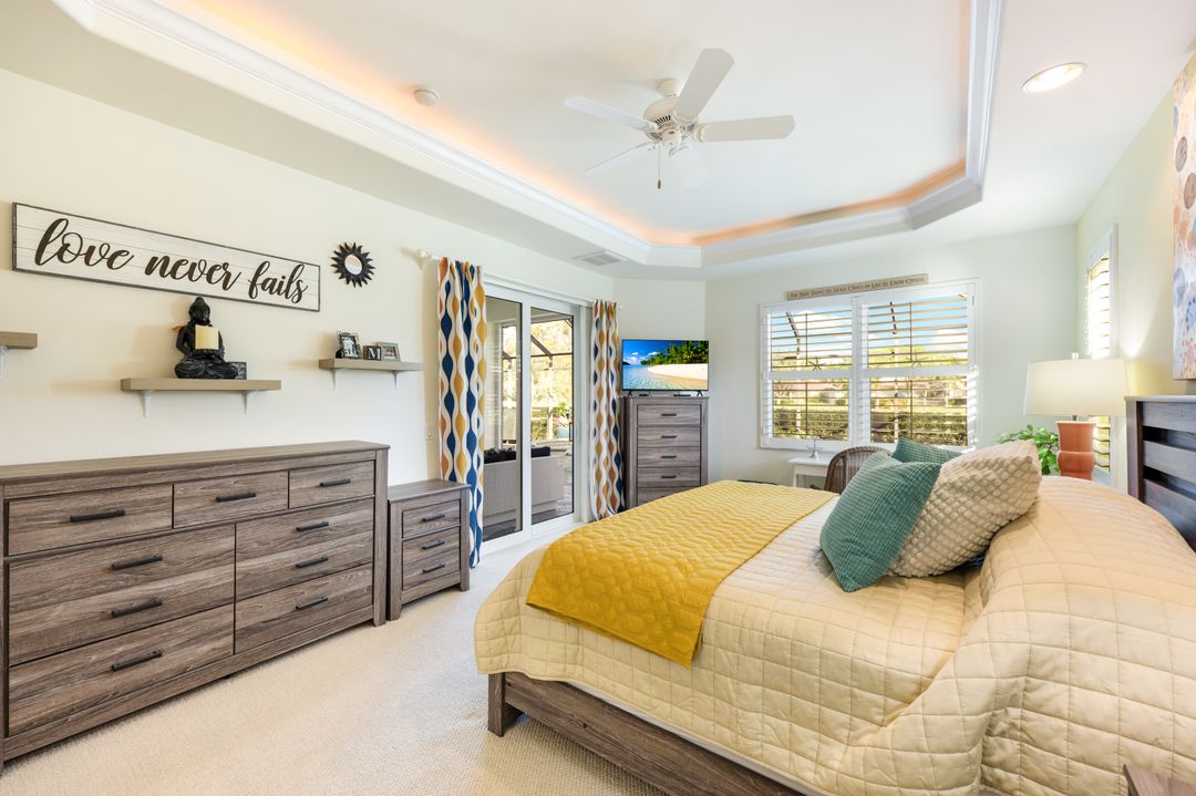 9852 Treasure Cay Ln, Bonita Springs, FL 34135