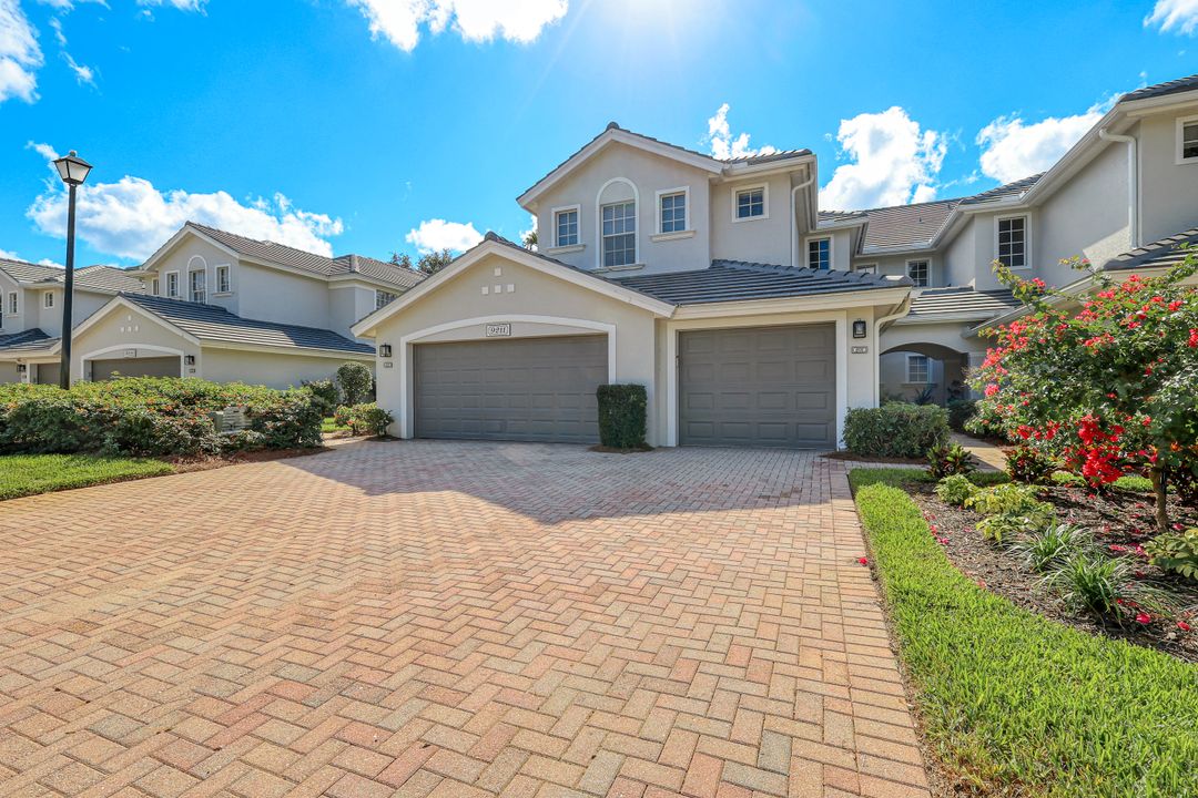9211 Palmetto Ridge Dr #101, Bonita Springs, FL 34135