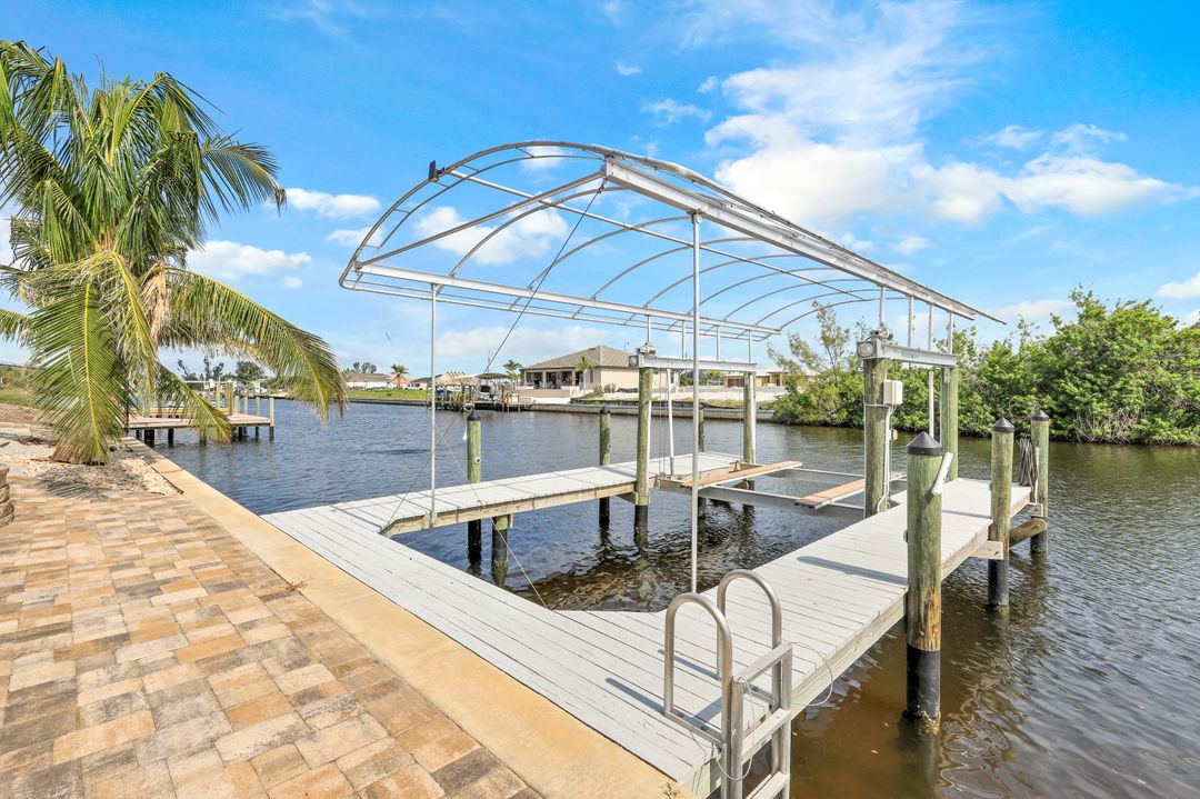 3313 Embers Pkwy W, Cape Coral, FL 33993