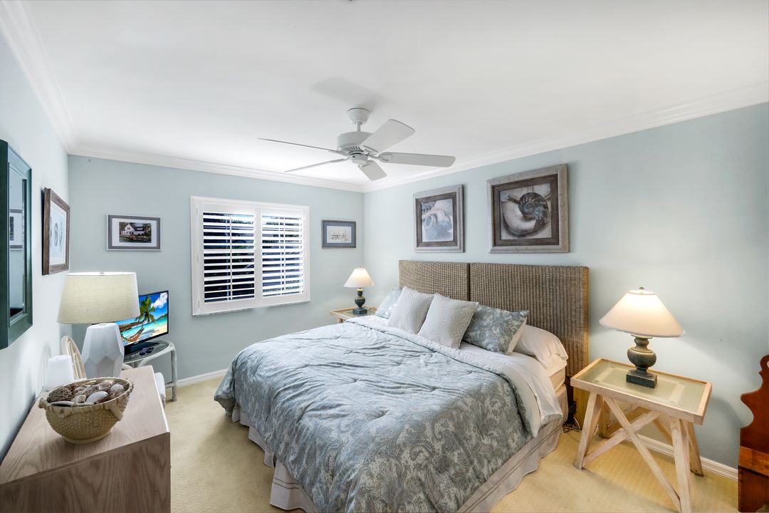 269 Perignon Pl, Naples, FL 34119