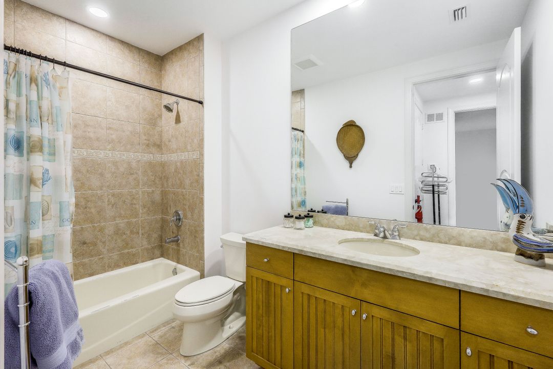 350 Gumbo Limbo Ln, Marco Island, FL 34145