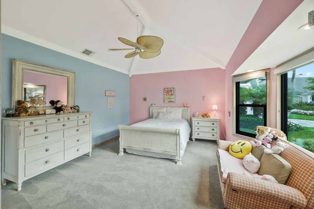 730 Bay Tree Ct, Naples, FL 34108